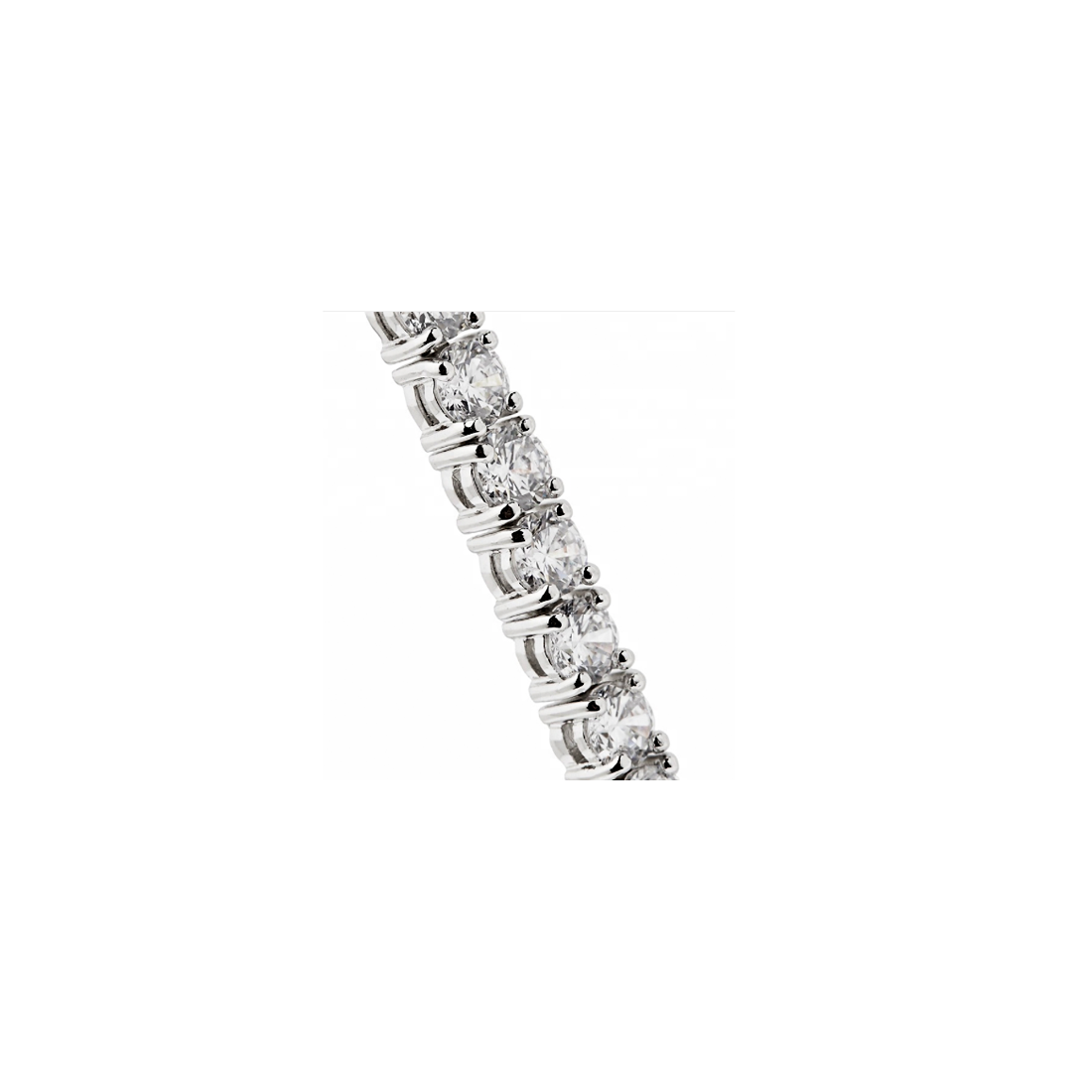 De estilo clásico la pulsera Dame o Riviere de plata de 1ª ley de 925 milésimas esta acabada en rodio para darle un brillo extra con una medida estándar de 17 cm circonitas blancas en talla redonda, es un perfecto fondo de armario.
